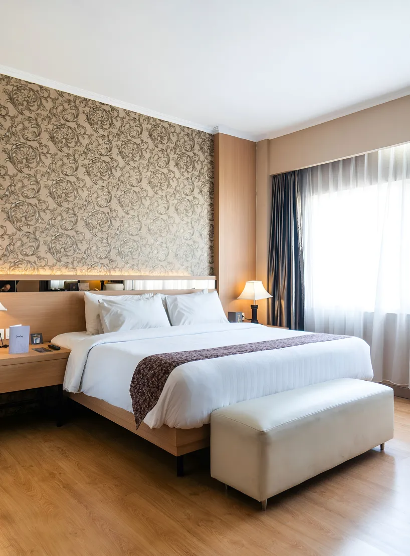 Hotel and resorts
